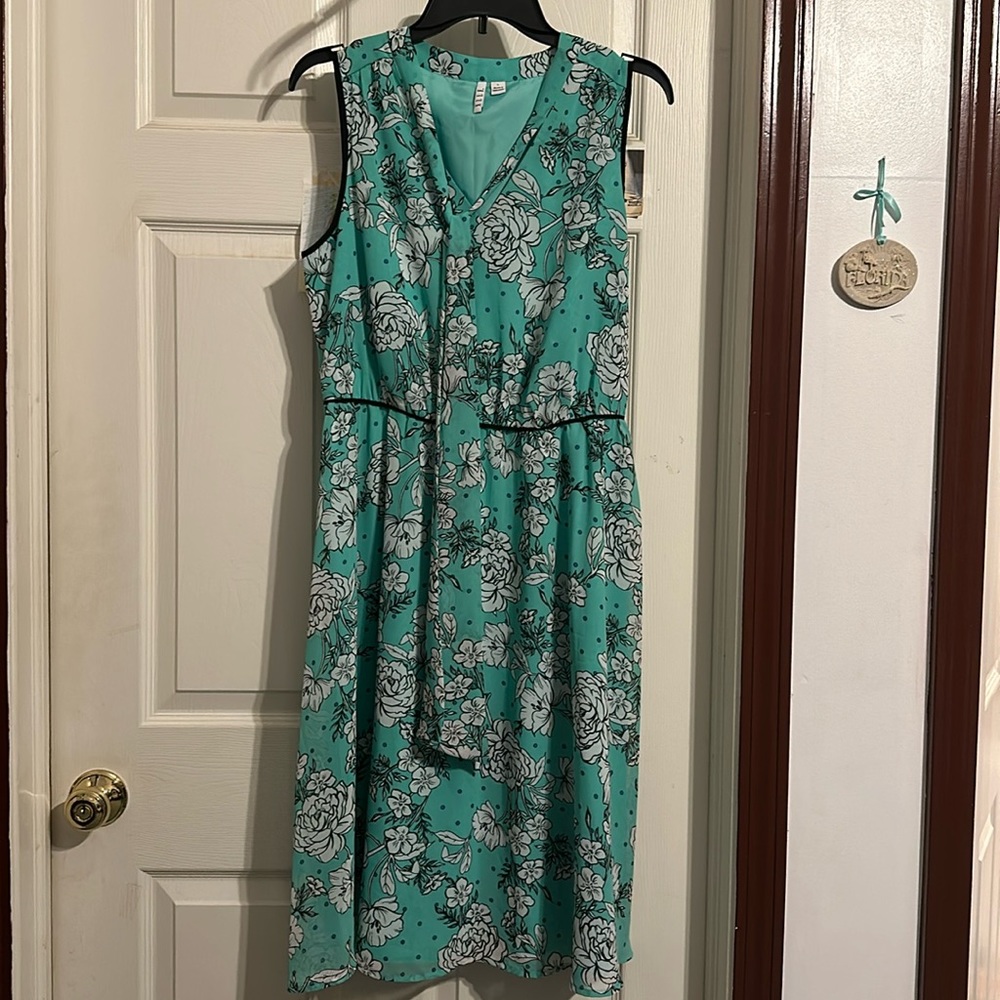 Beautiful lightweight dress with matching sweater.